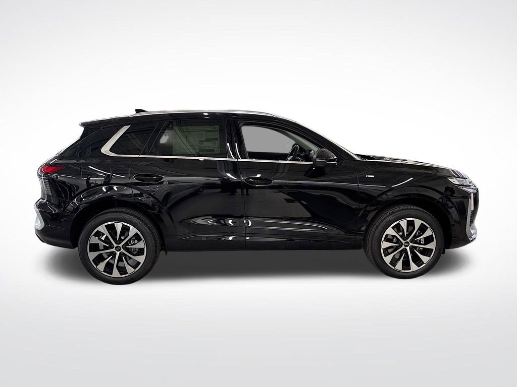 New 2026 Audi Q3 quattro 2.0T AWD/4WD image 6