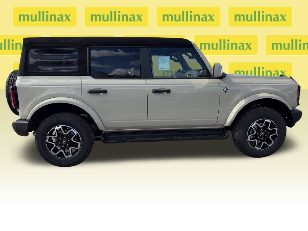 New 2026 Ford Bronco Outer Banks AWD/4WD image 17