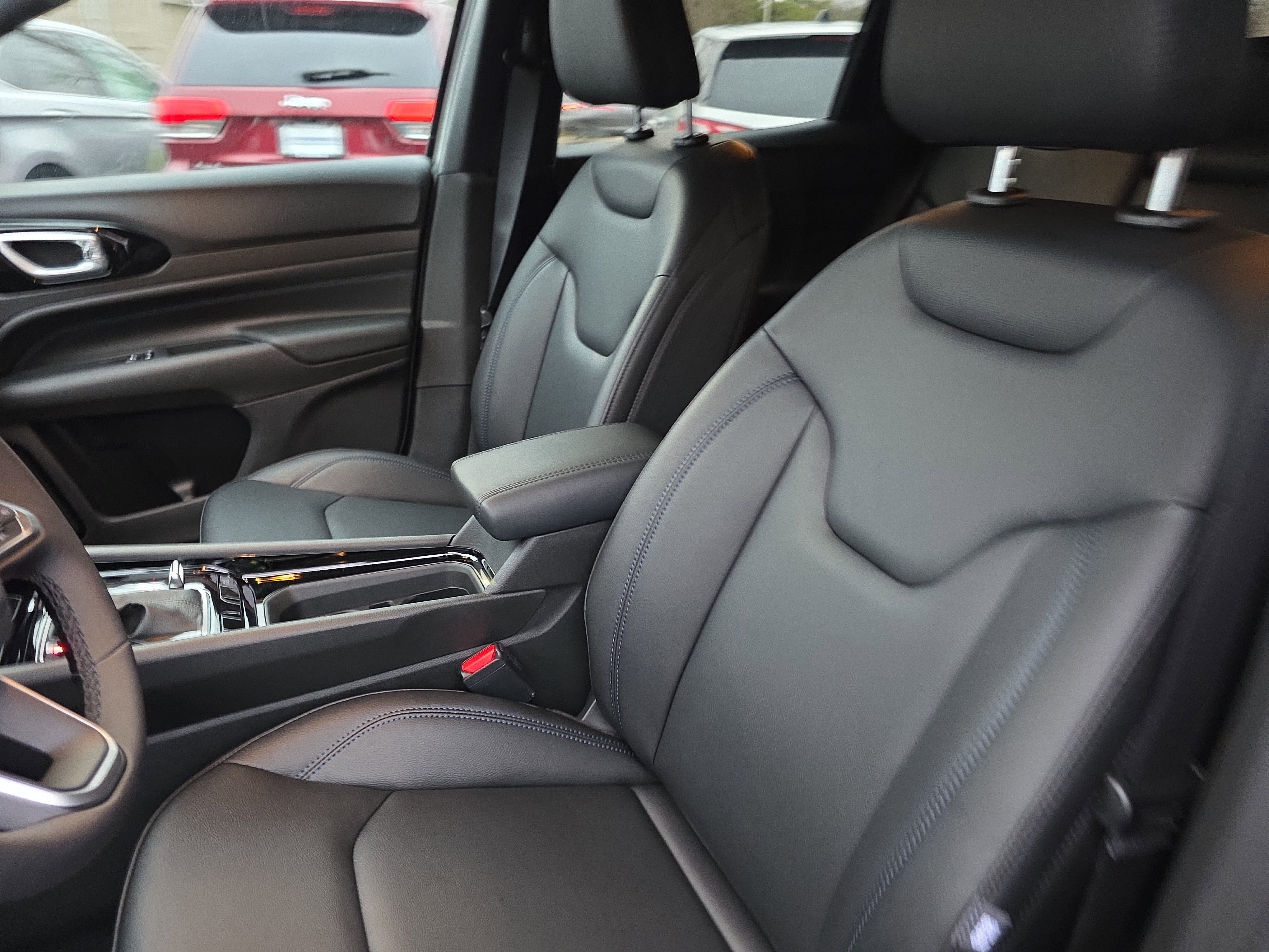 New 2026 Jeep Compass Limited image 4