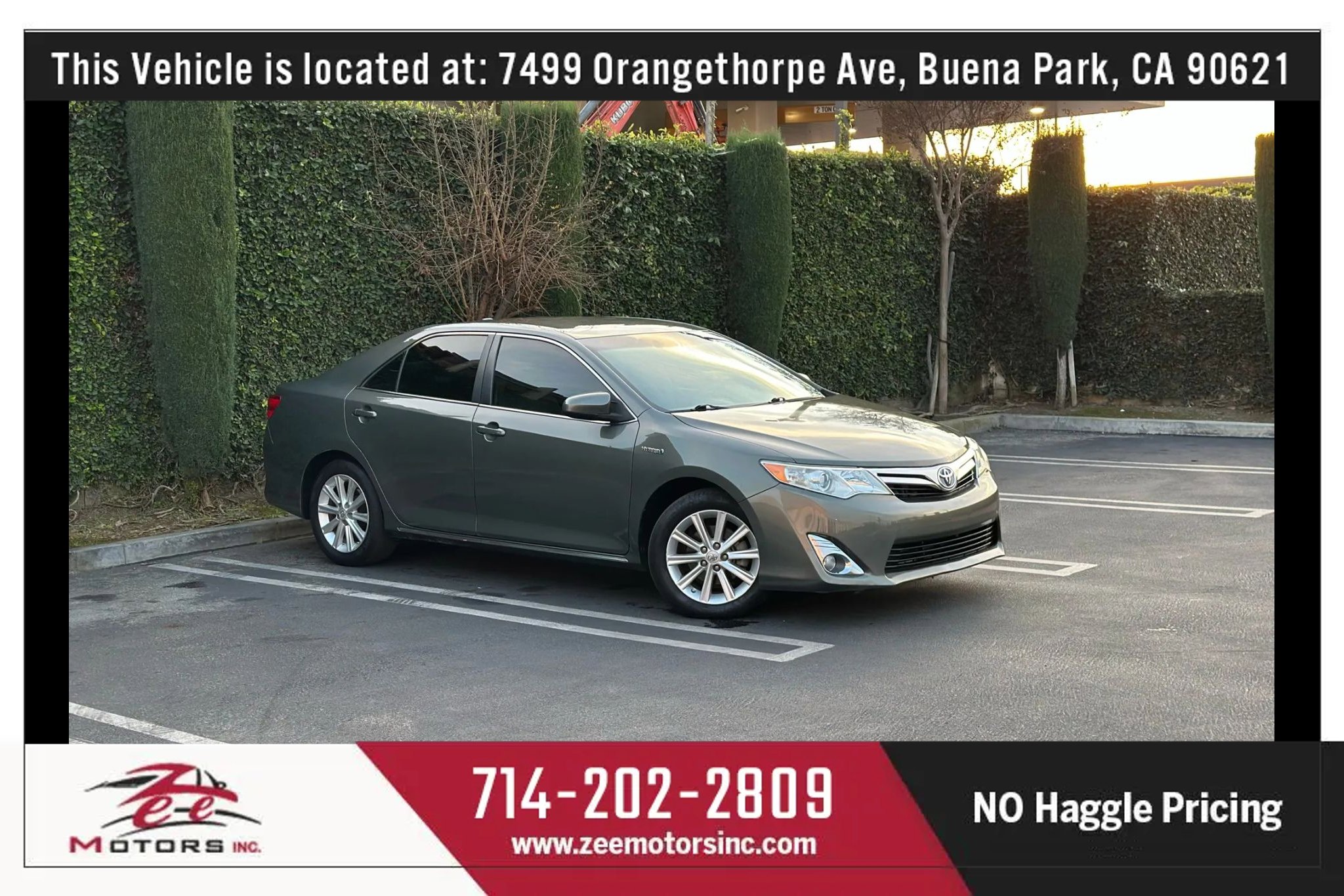 Used 2014 Toyota Camry XLE w/ Convenience Package image 2