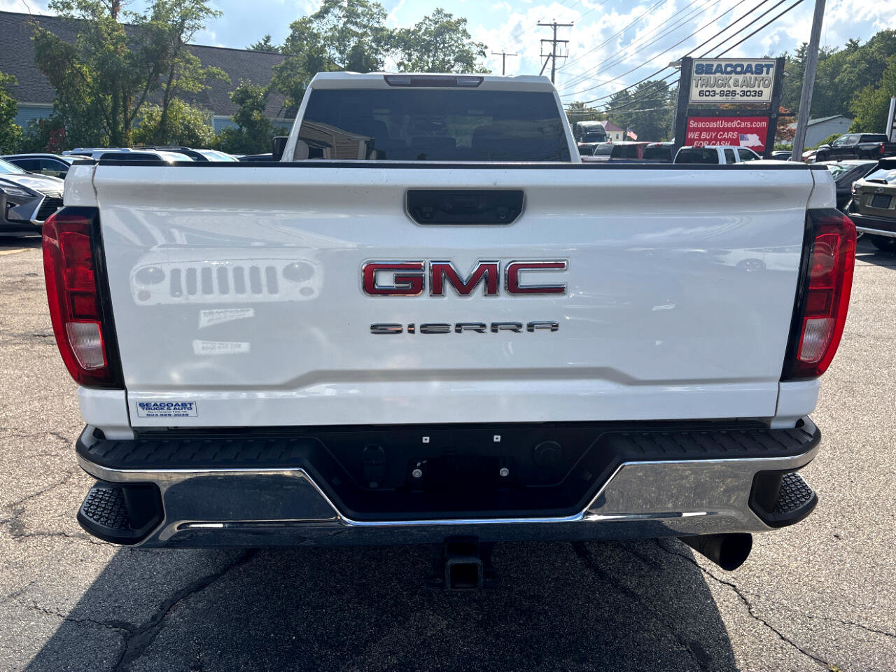 Used 2023 GMC Sierra 3500 Pro w/ Convenience Package image 4