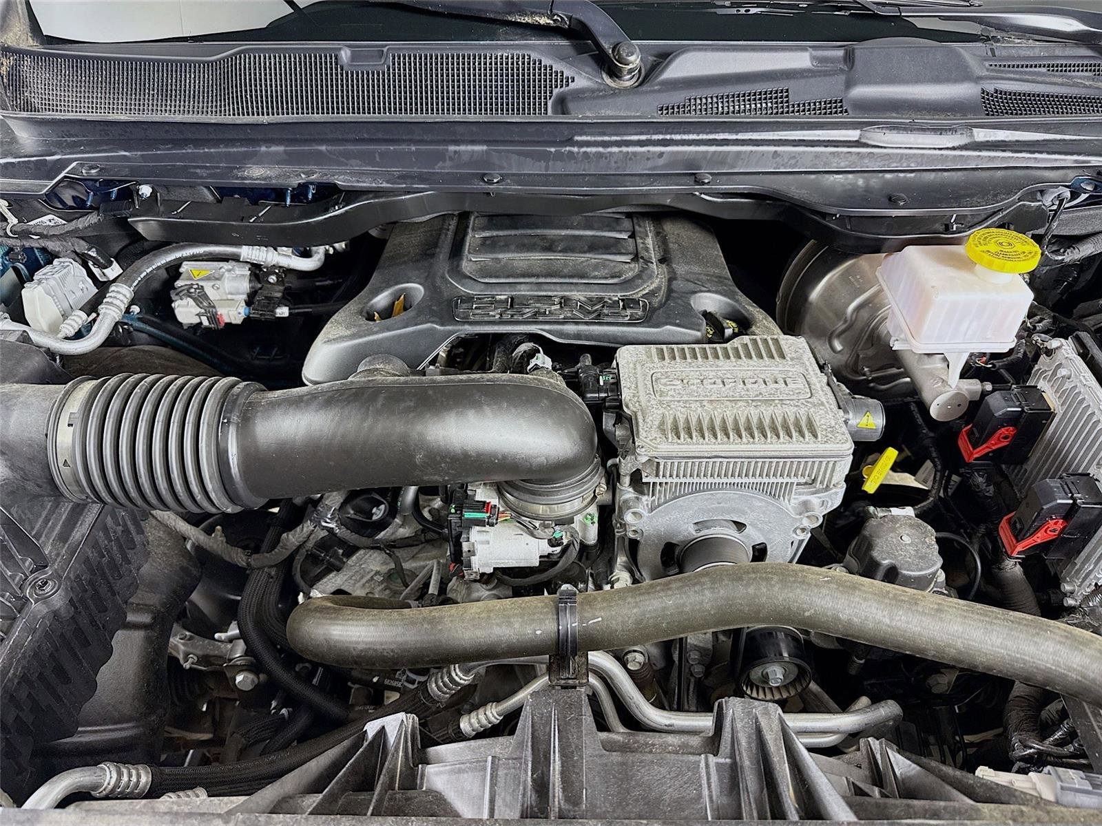 Used 2022 RAM 1500 Laramie AWD/4WD image 31