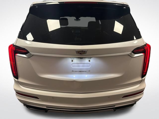 Certified 2023 Cadillac XT6 Premium Luxury w/ Technology Package FWD image 4