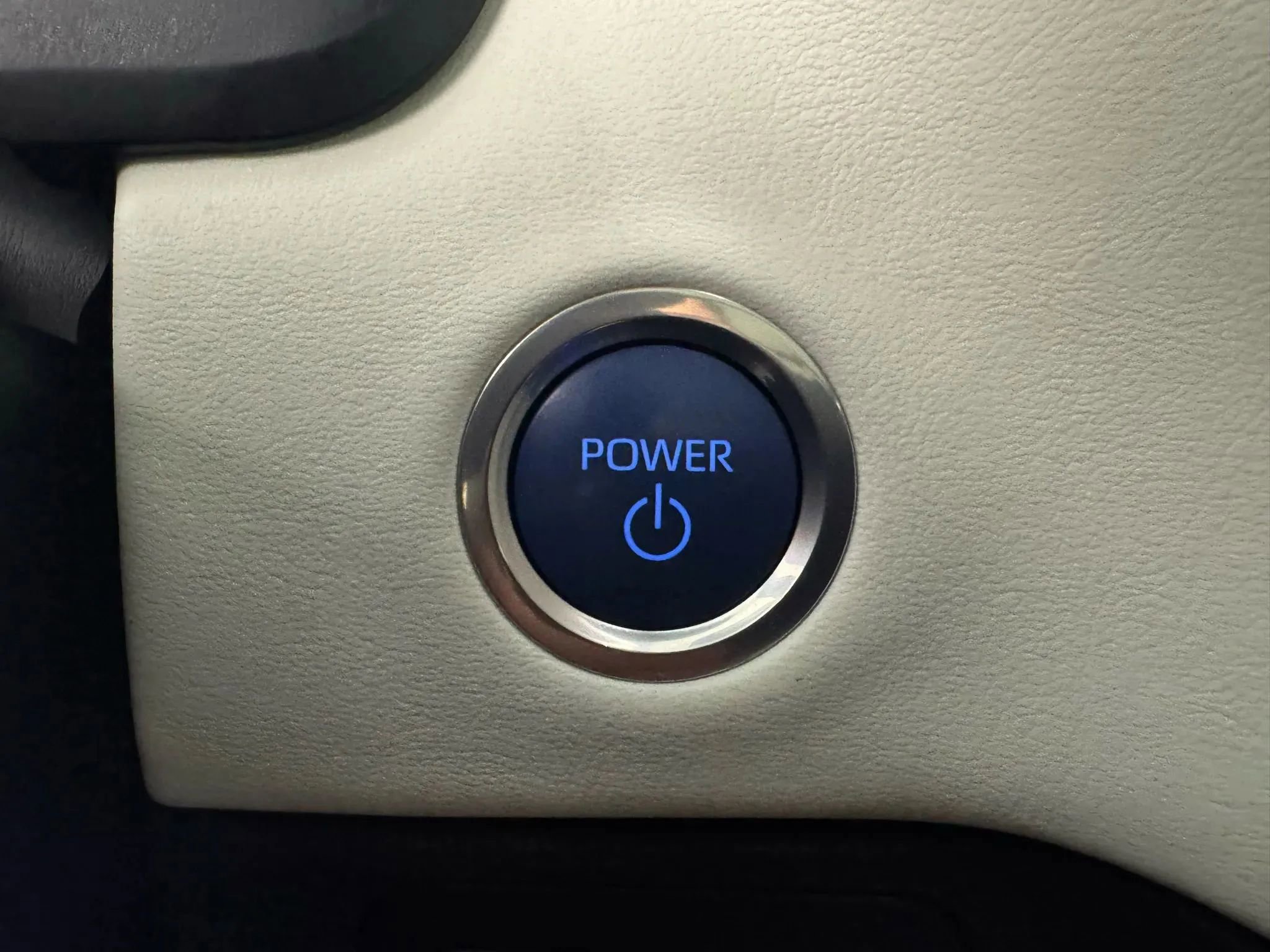 Used 2023 Toyota Sequoia Capstone image 18