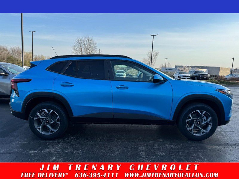 New 2026 Chevrolet Trax LT w/ Driver Confidence Package image 1