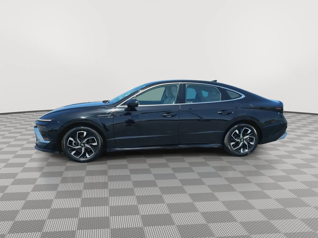 Used 2025 Hyundai Sonata SEL FWD image 5