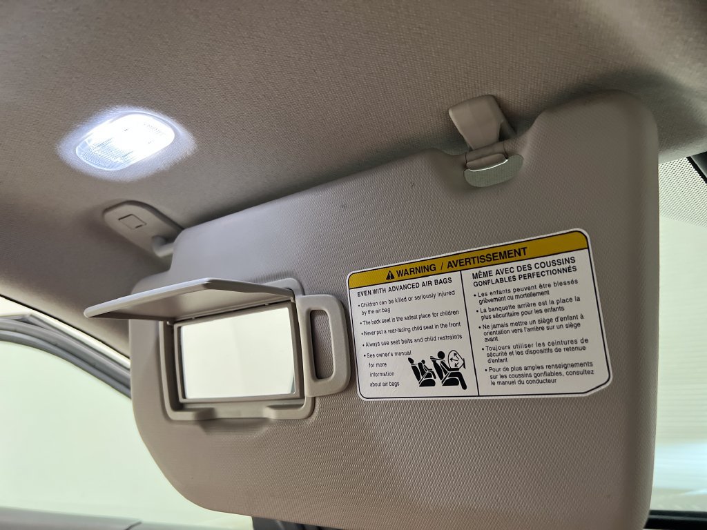 Used 2025 Mitsubishi Outlander SE AWD/4WD image 76