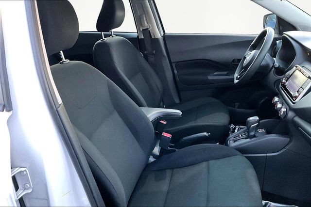 Used 2024 Nissan Kicks S image 20