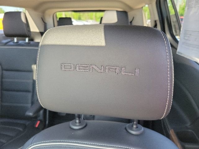 Used 2019 GMC Acadia Denali w/ Technology Package AWD/4WD image 59