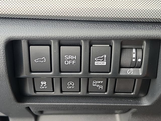 Used 2020 Subaru Forester Limited w/ Popular Package #3 AWD/4WD image 27