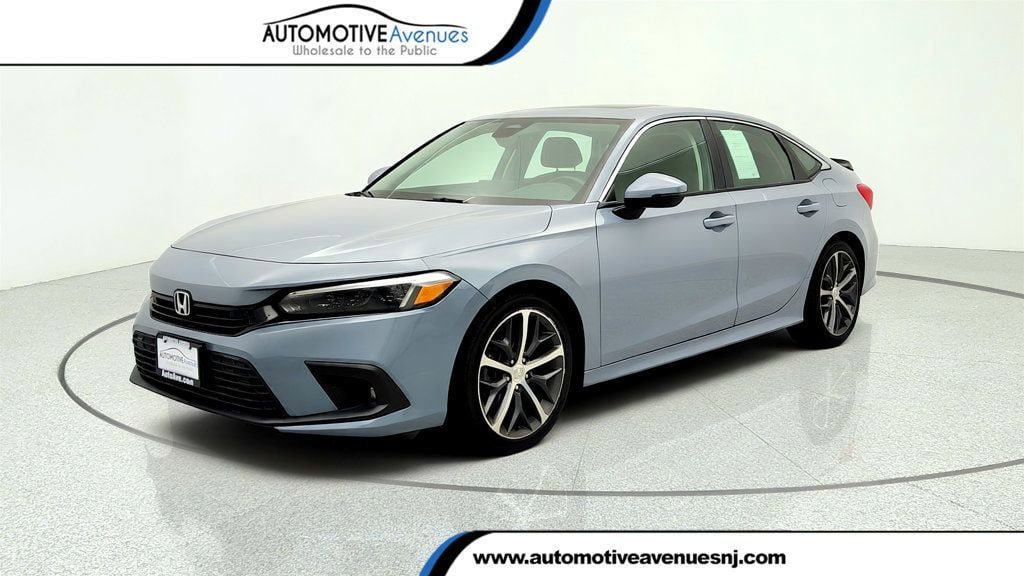 Used 2022 Honda Civic Touring image 1
