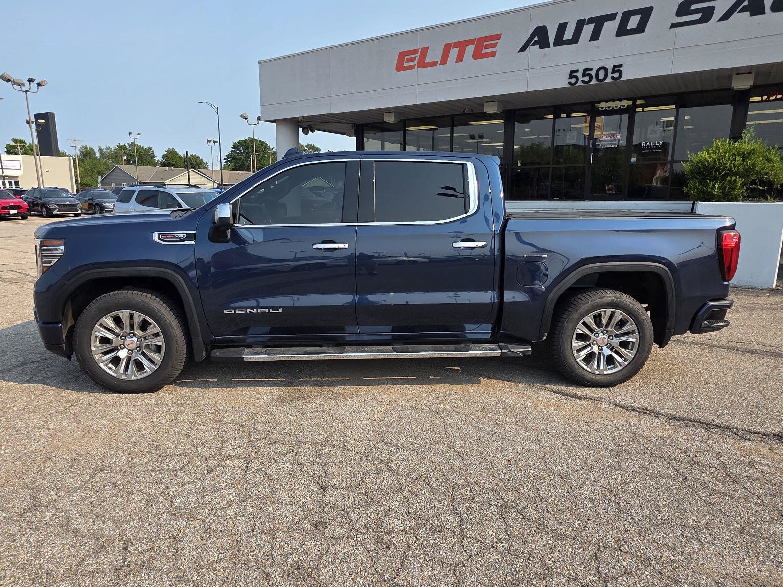 Used 2022 GMC Sierra 1500 Denali AWD/4WD image 8