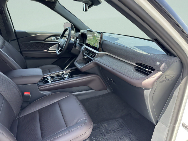 New 2026 Ford Explorer Platinum w/ LUX Leather Package AWD/4WD image 18