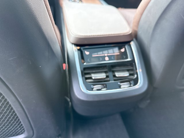 Certified 2023 Volvo XC90 B6 Plus w/ Protection Package AWD/4WD image 27