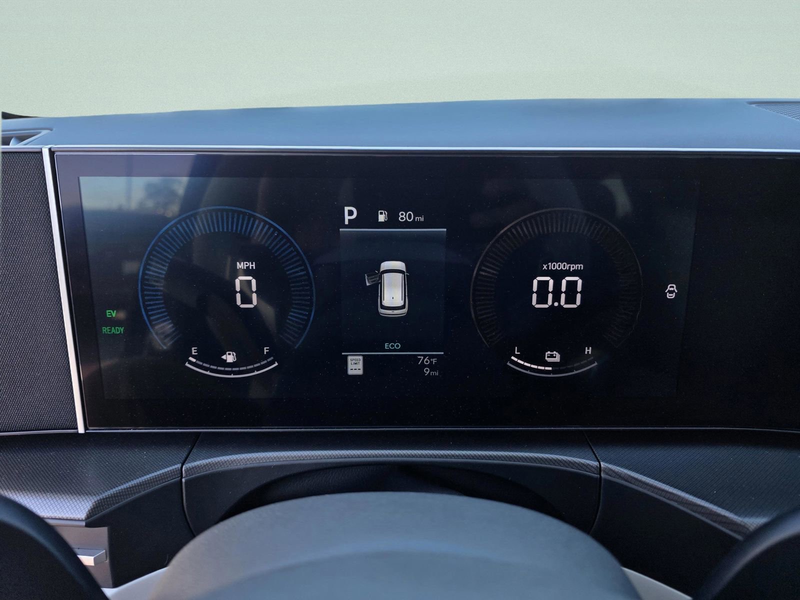 New 2026 Hyundai Santa Fe SE image 29