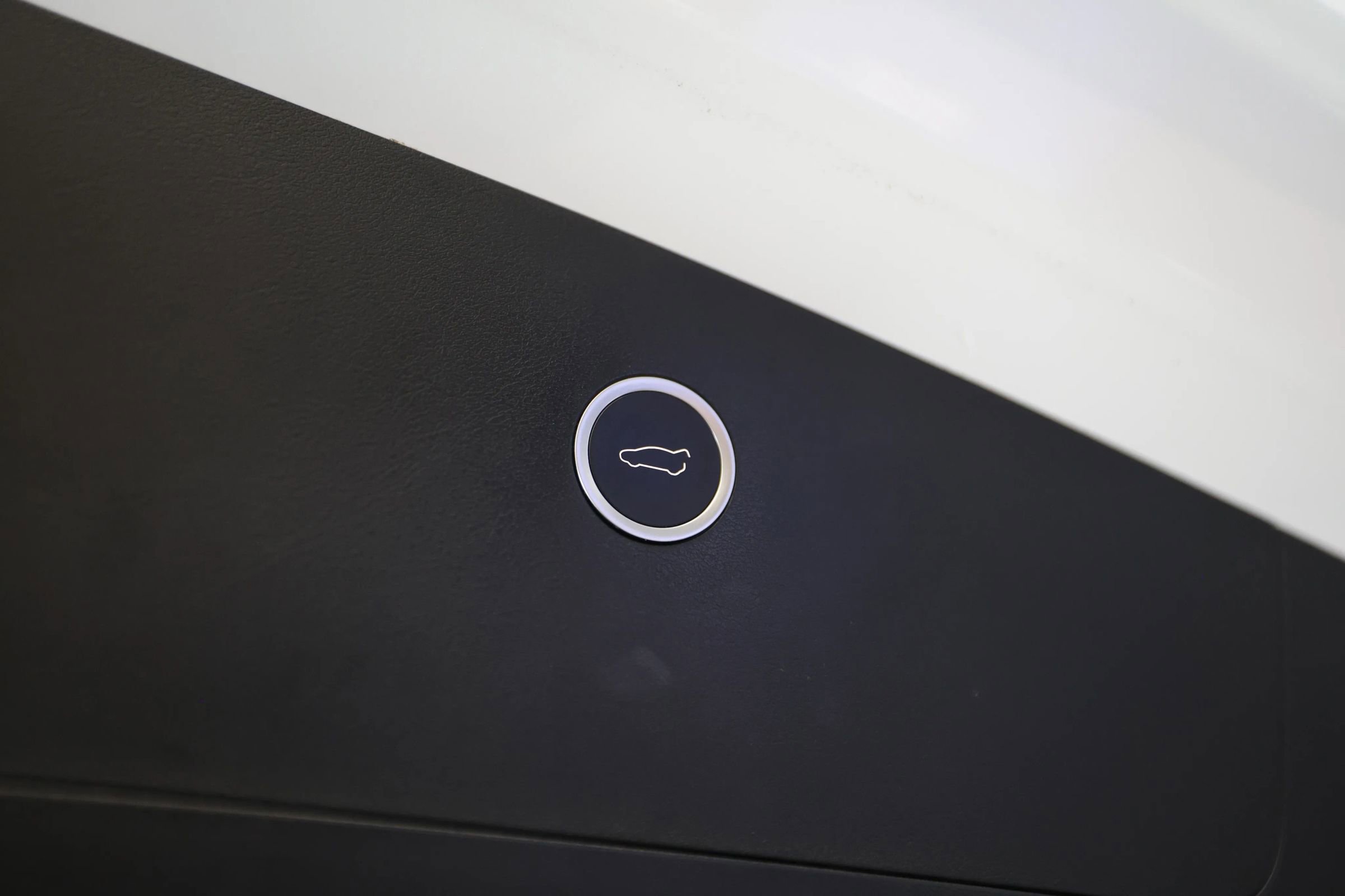 Used 2016 Tesla Model X Performance image 55