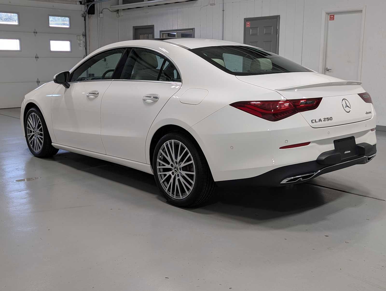 Certified 2025 Mercedes-Benz CLA 250 4MATIC image 9