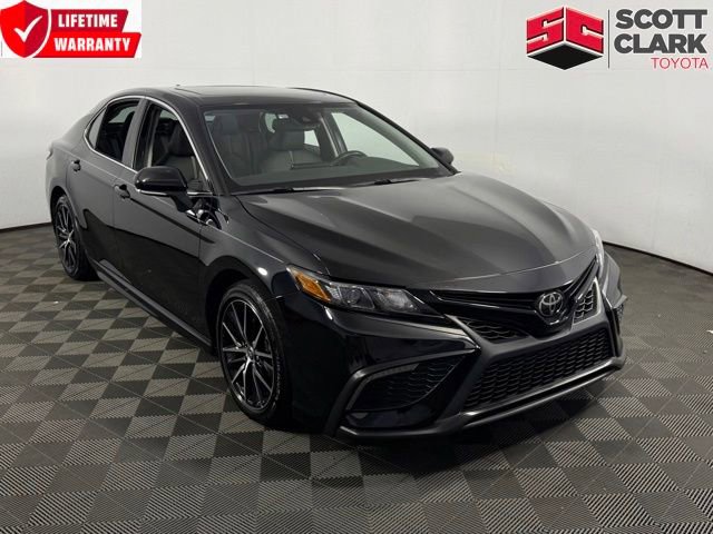 Used 2024 Toyota Camry SE w/ Convenience Package FWD image 1