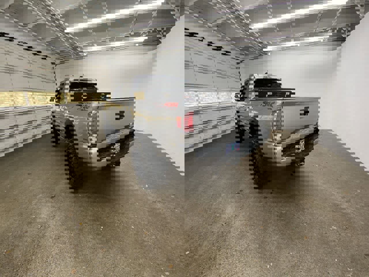 Used 2020 Toyota Tacoma TRD Off-Road image 4
