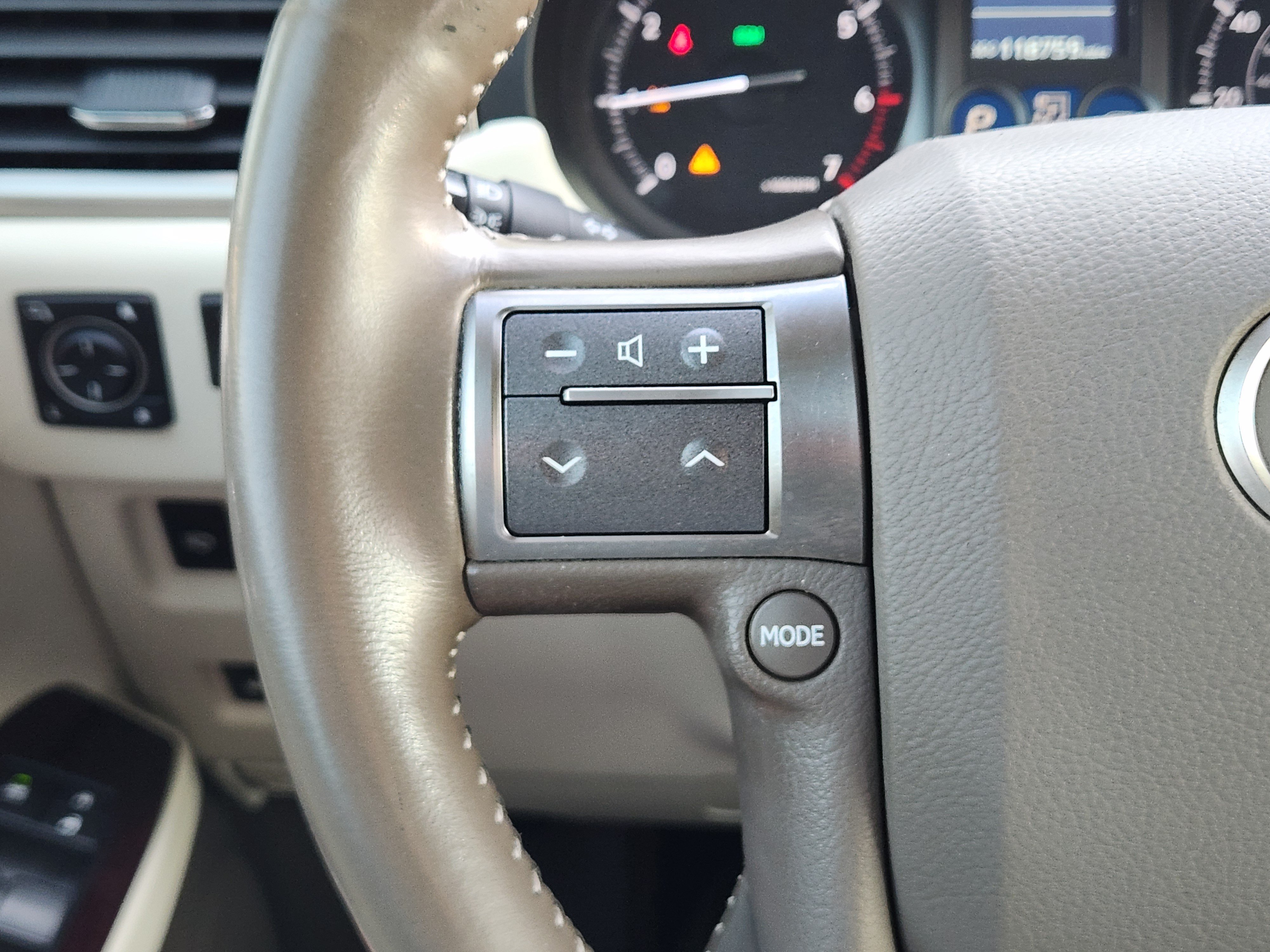 Used 2017 Lexus GX 460 AWD/4WD image 23