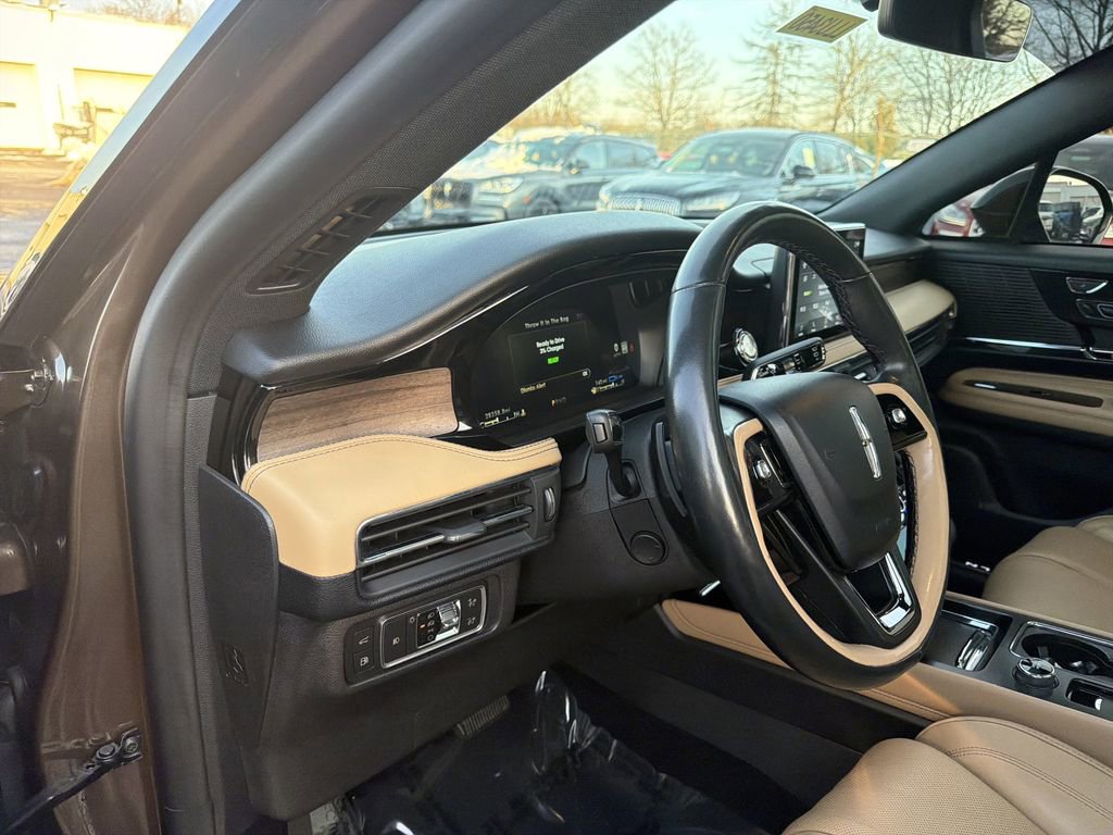 Certified 2022 Lincoln Corsair Grand Touring w/ Elements Technology Bundle image 20