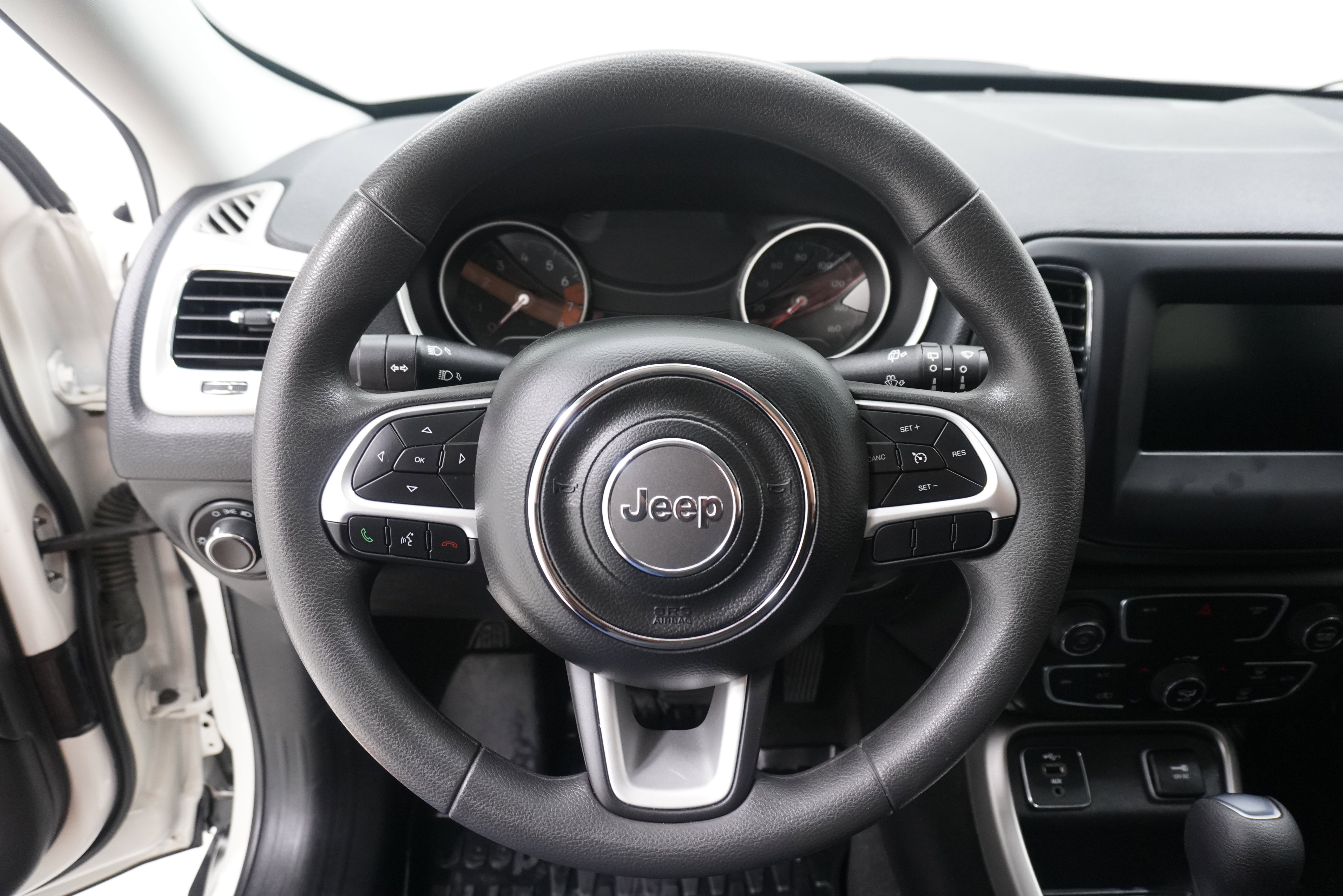 Used 2020 Jeep Compass Sport w/ Tech Group image 14