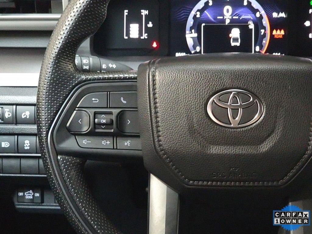 Used 2025 Toyota Tacoma SR5 AWD/4WD image 18