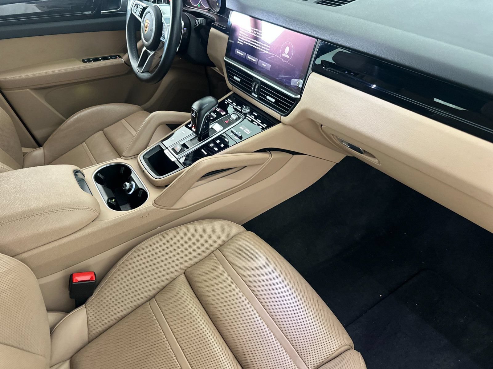 Certified 2023 Porsche Cayenne AWD/4WD image 16