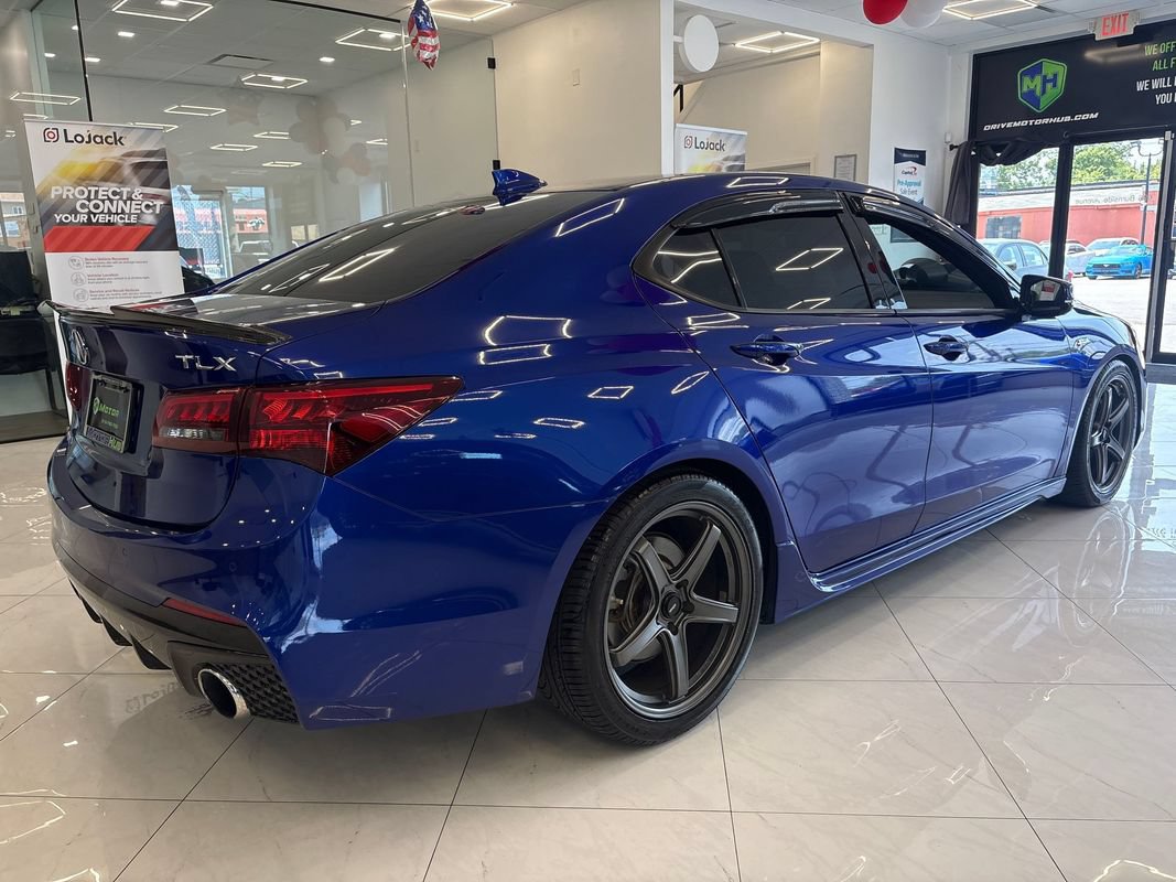 Used 2018 Acura TLX V6 w/ Technology & A-SPEC Pkg FWD image 12