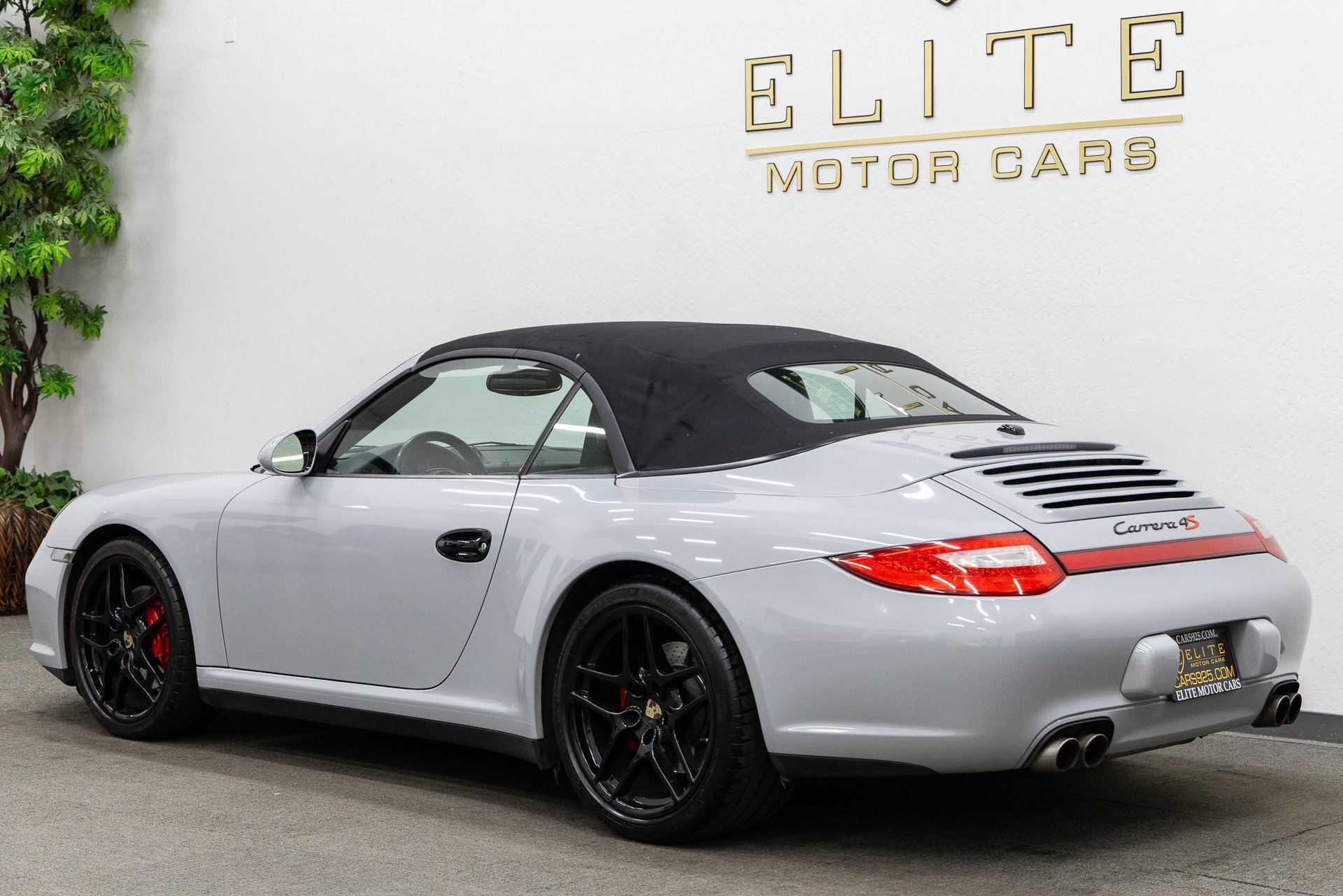 Used 2011 Porsche 911 Carrera 4S image 27