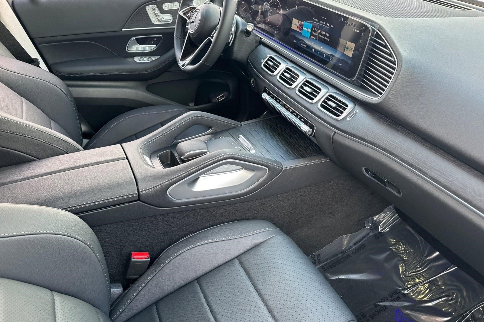 New 2026 Mercedes-Benz GLB 250 image 27
