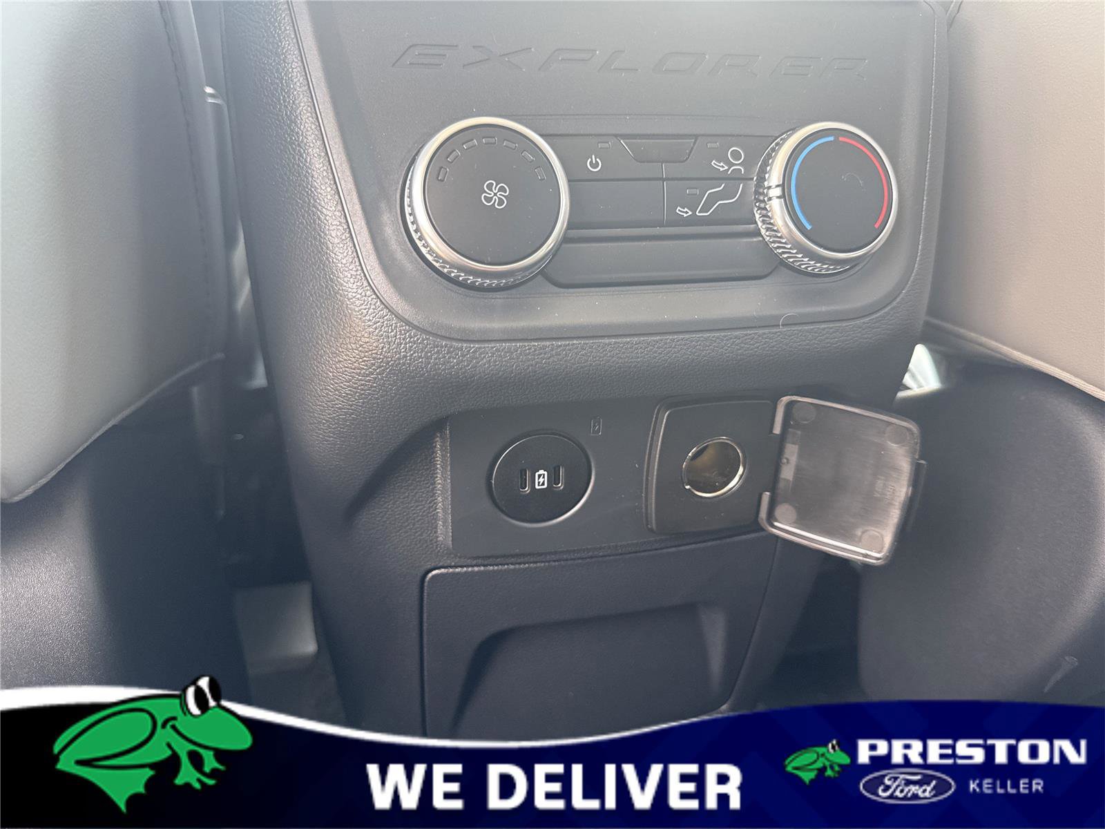 New 2025 Ford Explorer Active w/ Active Comfort Package image 23