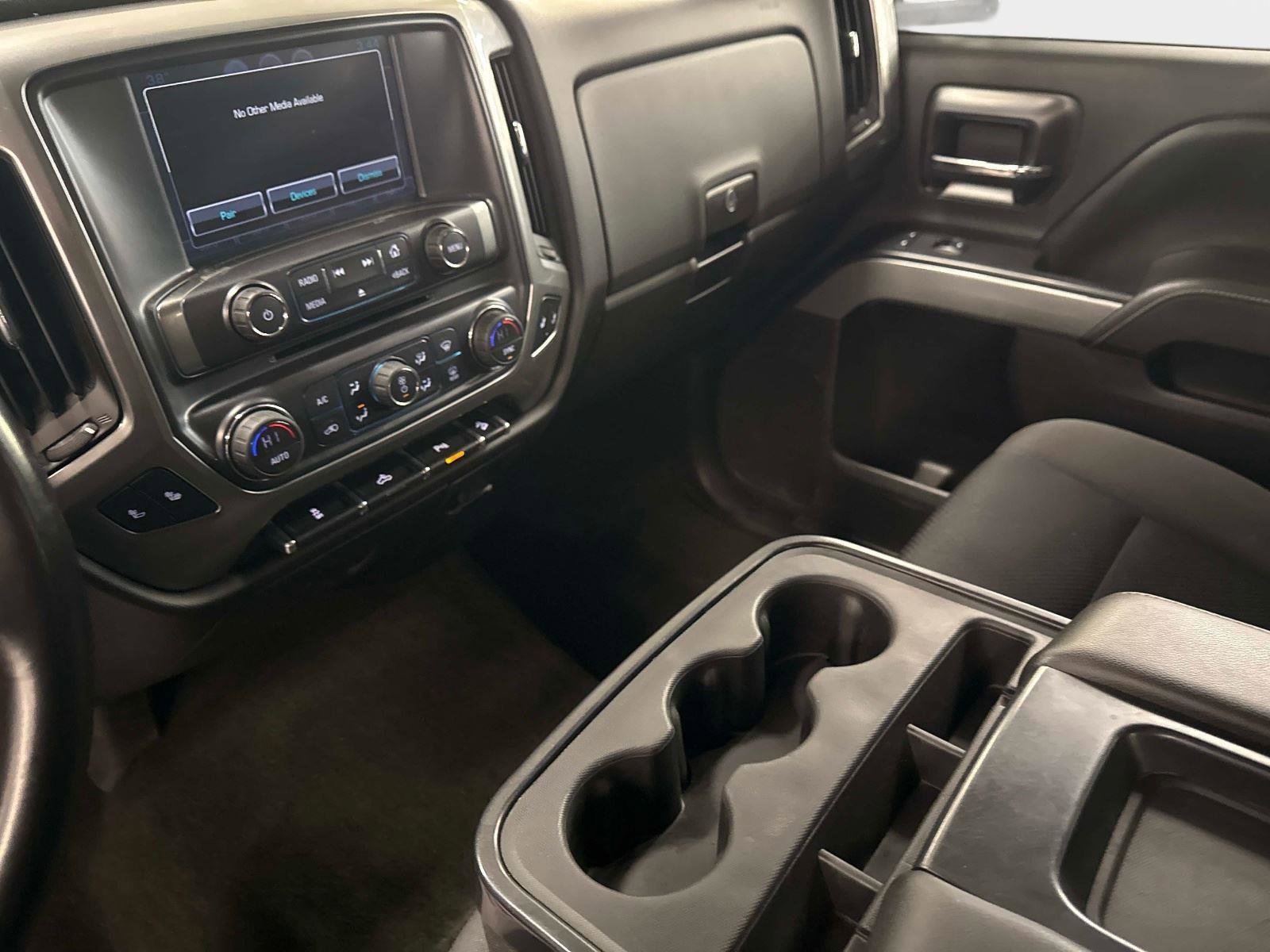 Used 2016 Chevrolet Silverado 2500 LT w/ Midnight Edition image 25