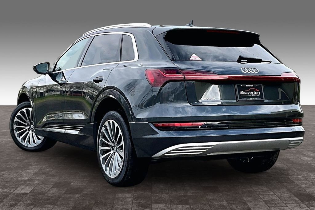 Used 2019 Audi e-tron Prestige w/ Prestige Package AWD/4WD image 13