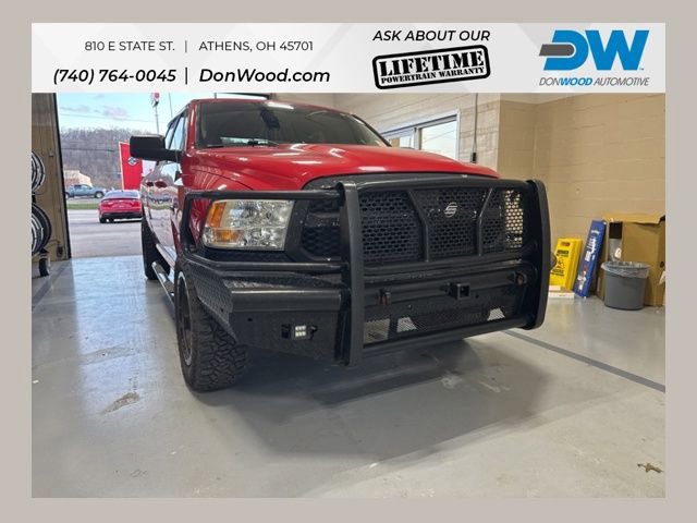 Used 2019 RAM 1500 Classic SLT image 1
