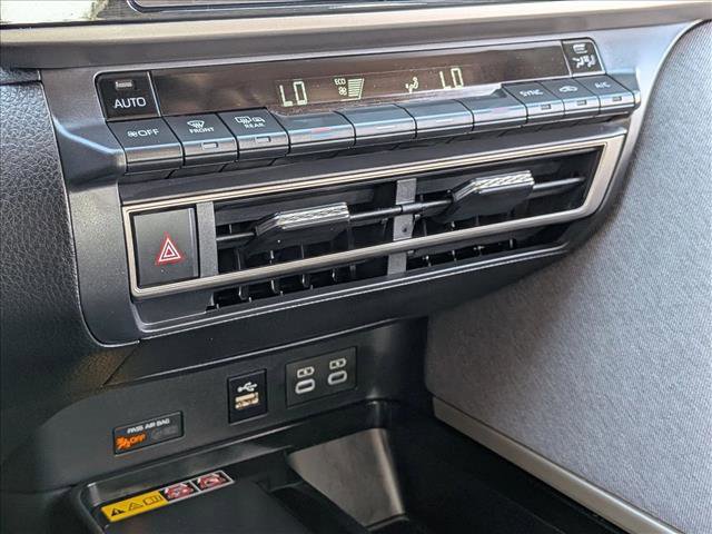 Used 2025 Toyota Camry LE image 14