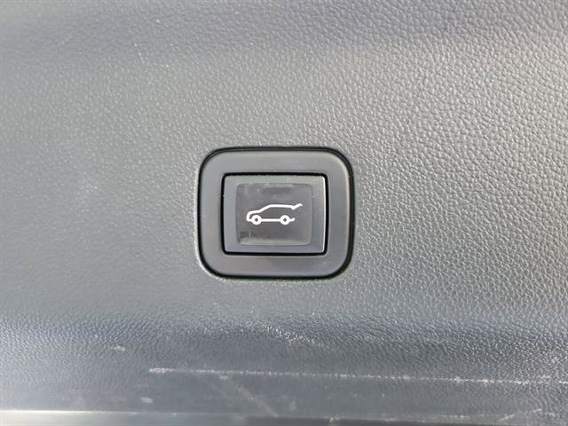 Used 2023 Chevrolet Tahoe LT image 12
