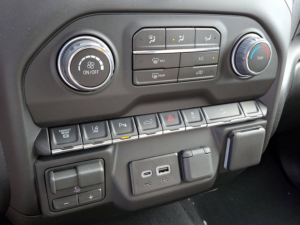 New 2026 Chevrolet Silverado 2500 Custom w/ Custom Value Package AWD/4WD image 10