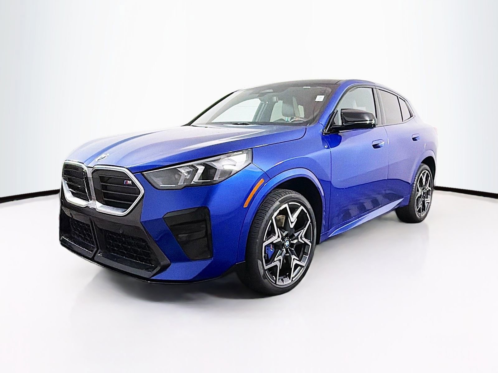 Used 2024 BMW X2 M35i image 3