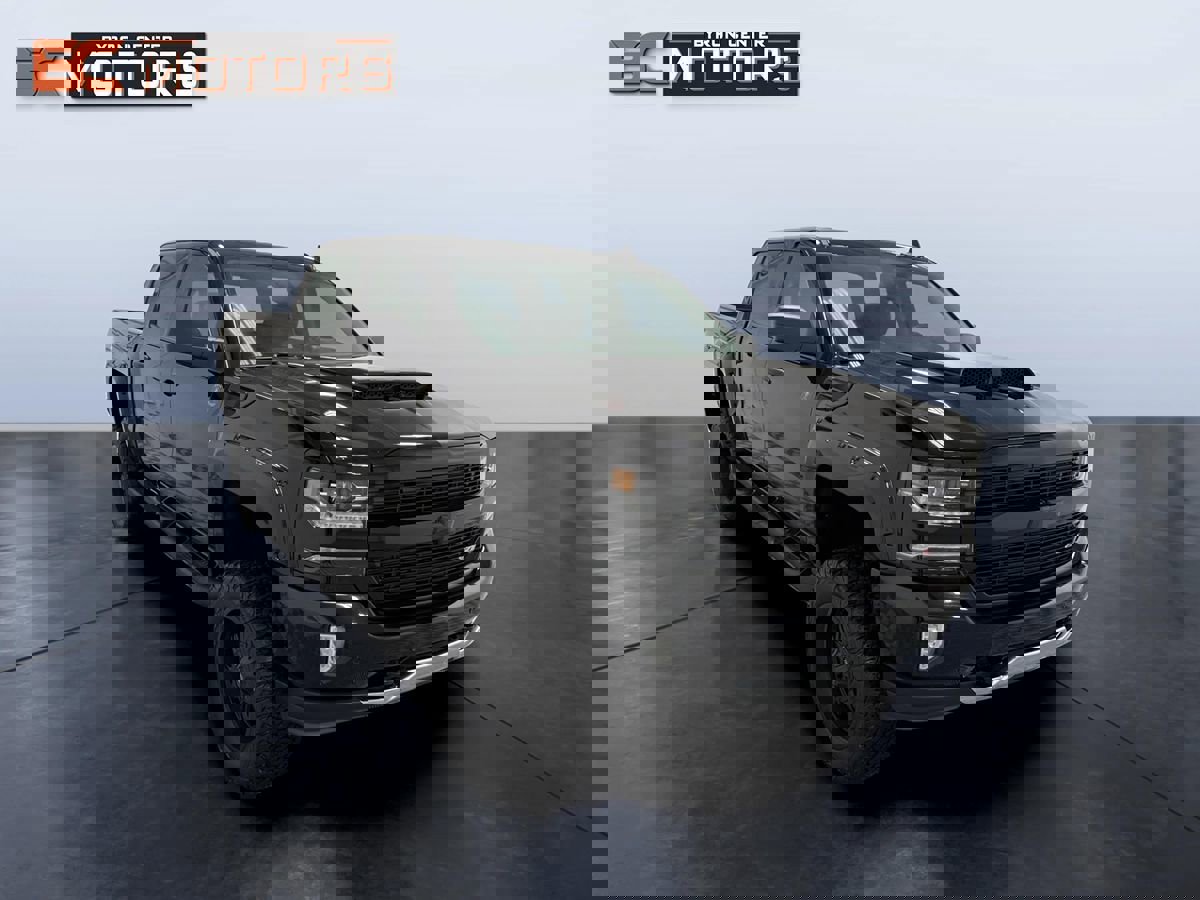 Used 2017 Chevrolet Silverado 1500 LTZ Z71 w/ LTZ Plus Package image 7