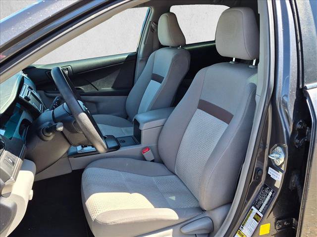 Used 2012 Toyota Camry LE FWD image 13