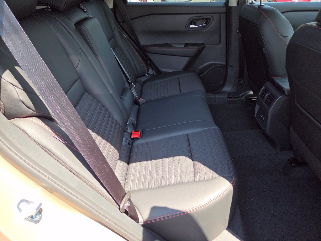 New 2026 Nissan Rogue SV w/ Rock Creek Premium Package AWD/4WD image 19