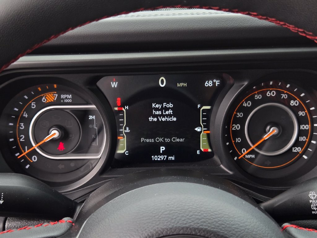 Used 2024 Jeep Wrangler Unlimited Rubicon w/ Convenience Group AWD/4WD image 26