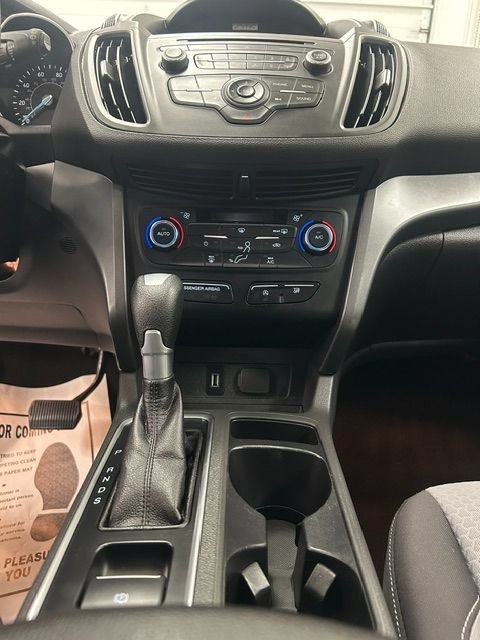 Used 2017 Ford Escape SE AWD/4WD image 9