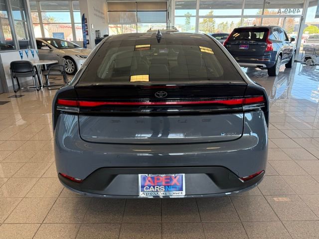 Used 2023 Toyota Prius LE image 4