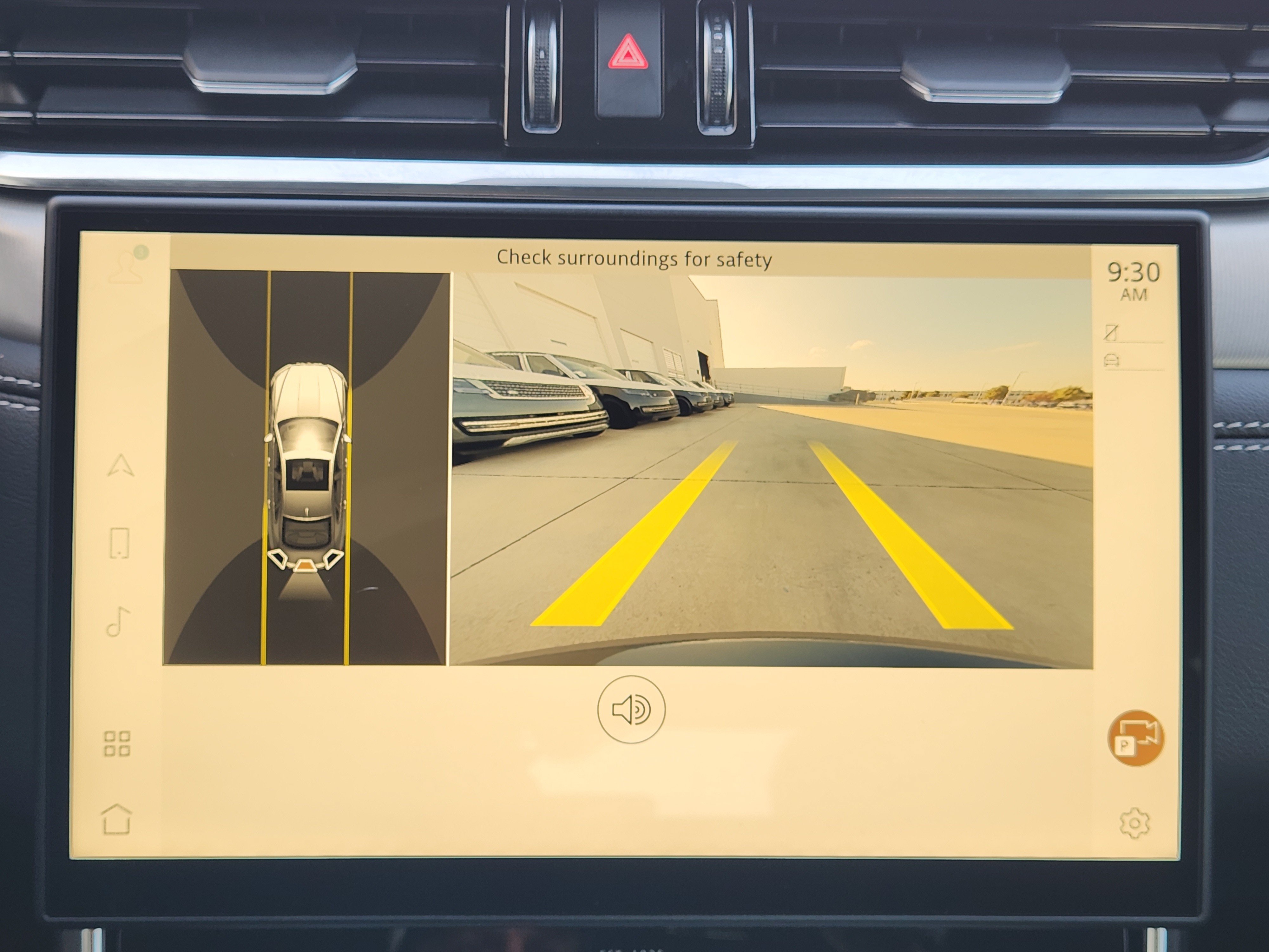 Certified 2024 Jaguar XF R-Dynamic SE AWD/4WD image 18
