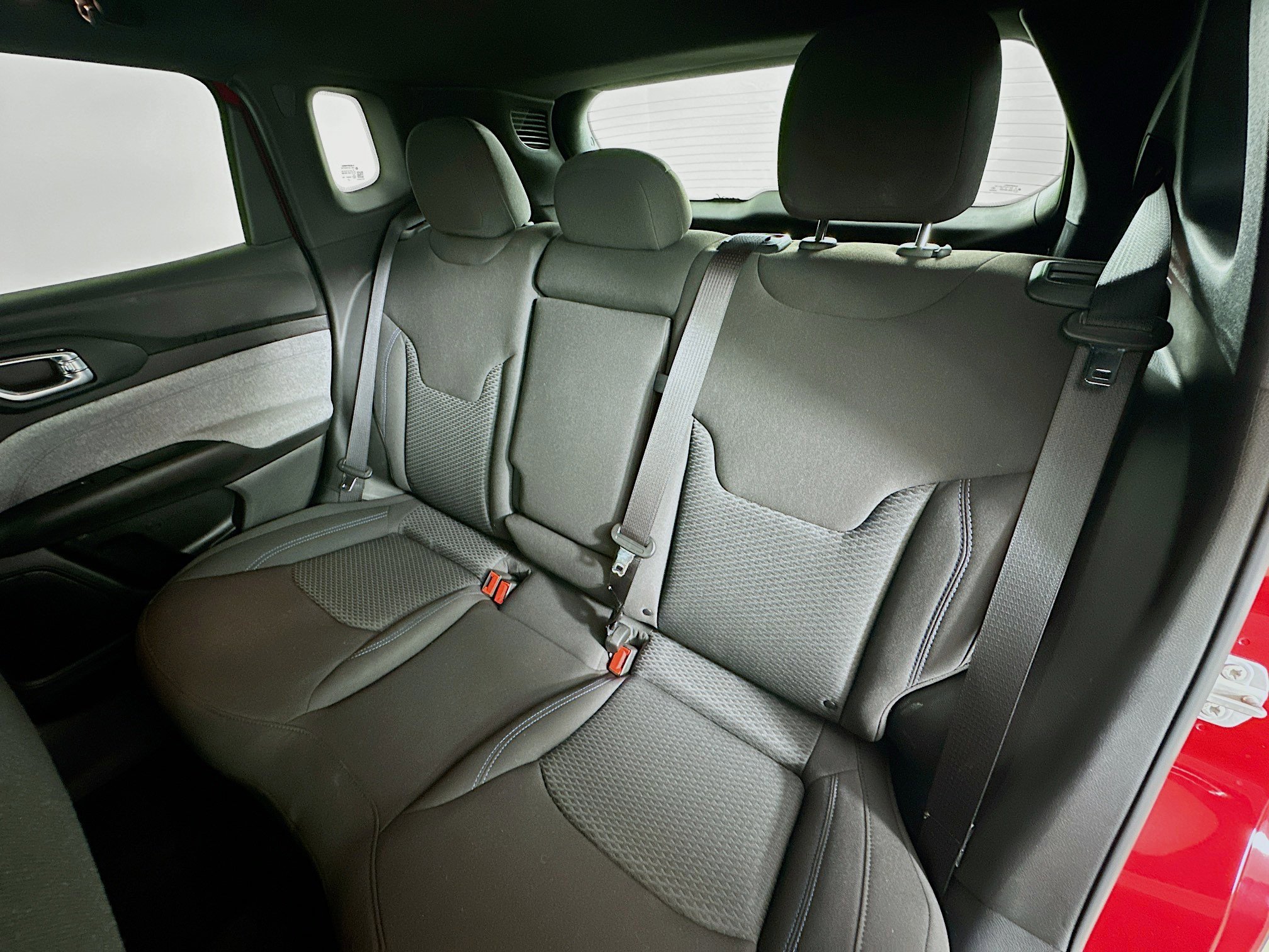 Certified 2025 Jeep Compass Sport image 29