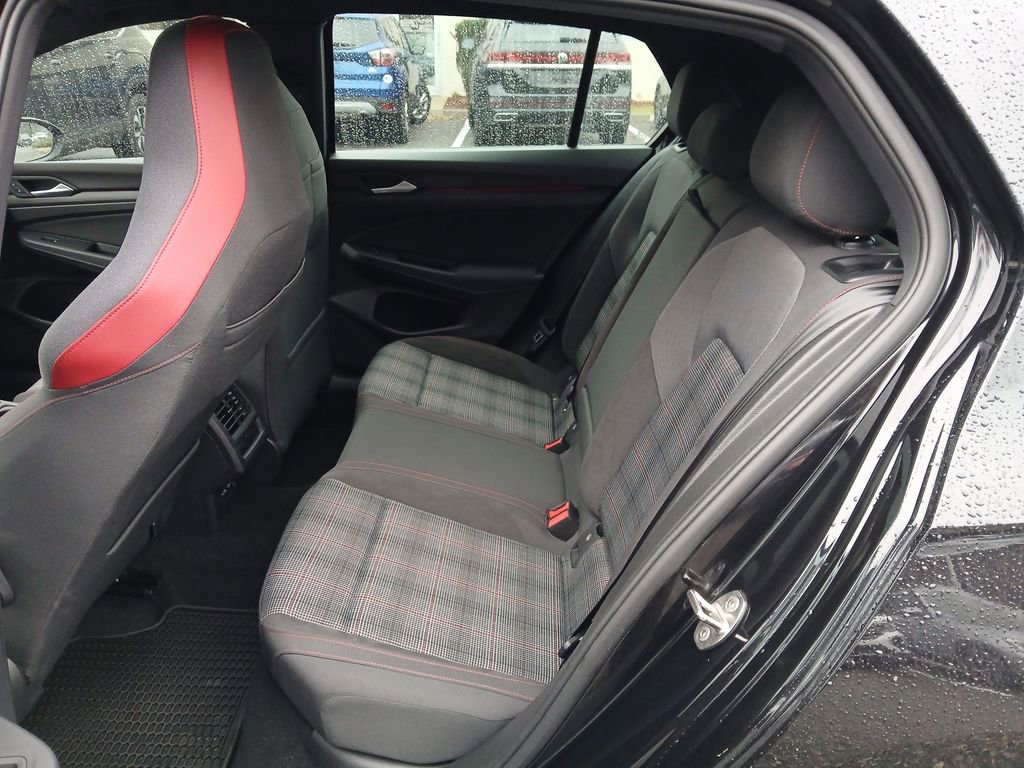 Used 2022 Volkswagen GTI SE image 26