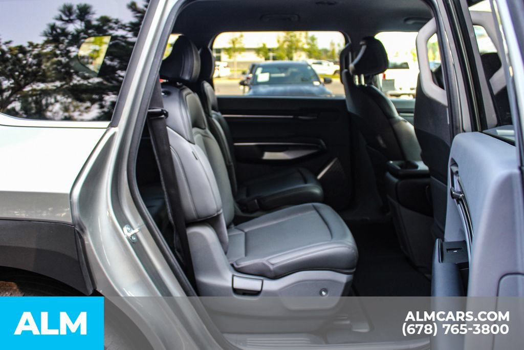 Used 2024 Kia EV9 Light Long Range RWD image 22