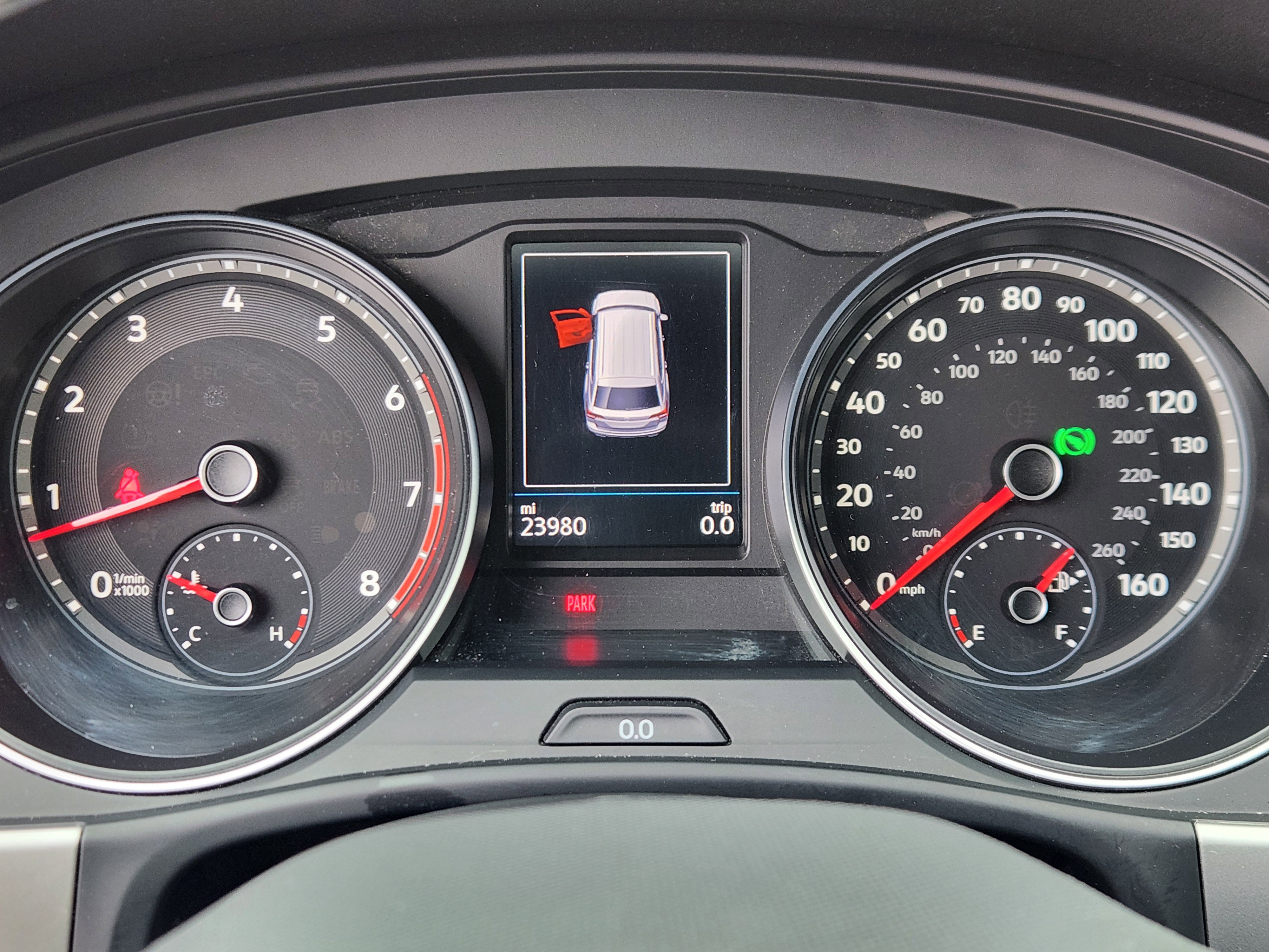 Certified 2021 Volkswagen Atlas SE image 10